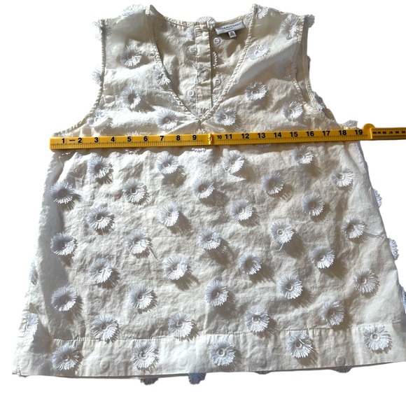 Waverly Grey Women’s Top Size Medium Kat White Sleeveless Cotton Flower Accent - Picture 13 of 14